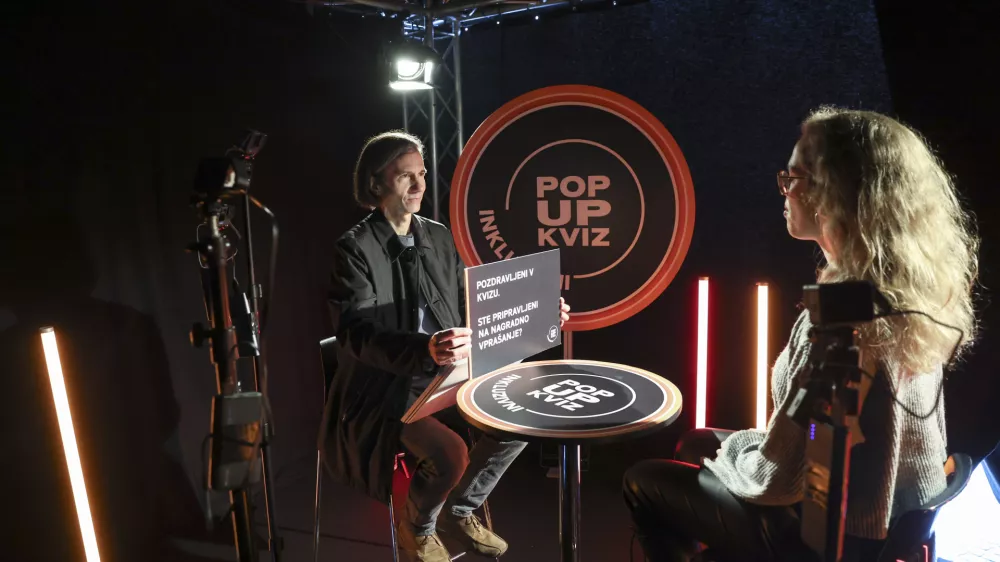 - 28.02.2025 - Zveza dru&scaron;tev gluhih in naglu&scaron;nih je na Trgu republike organizirala dogajanje v okviru prvega slovenskega dneva inkluzije s sporočilom 'V vključenosti je ključ'//FOTO: Jaka Gasar