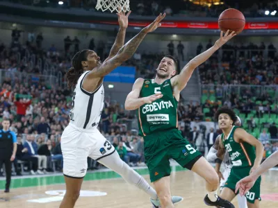 05.03.2025 - Ko&scaron;arka -&nbsp;Cedevita Olimpija - Be&scaron;ikta&scaron; osmina finala evropskega pokala. Dvorana Stožice&nbsp;Foto: Luka Cjuha
