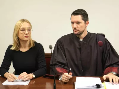 11.11.2024 - sodi&scaron;če, obtožena Alja Brglez, odvetnik Ale&scaron; ŽiherFoto: Tomaž Skale