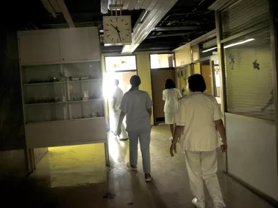 - ilustrativna fotografija zdravstvo, zdravniki, zdravnice, medicinske sestre, UKC Ljubljana, klinični center, bolni&scaron;nica//FOTO: Tomaž Zajel&scaron;nik