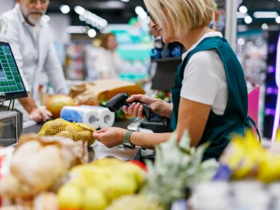 Prodajalci so doživeli že vse mogoče. / Foto: Istock