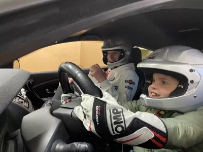 Matičevo kruto odmiranje in propadanje mi&scaron;ic lahko omili le zdravljenje v Združenih državah Amerike. Donacije za to Matičeva družina skupaj s podporniki zbira tudi z različnimi dogodki. Foto: Facebook