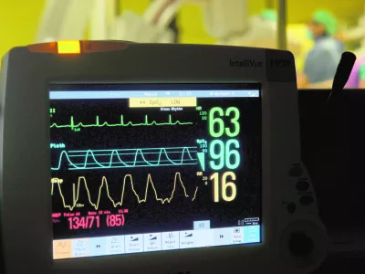 - ilustrativna fotografijazdravstvene preiskave, zdravstveni pregled, radiologija, bolni&scaron;nica, zdravje, merjenje vitalnih znakov, monitor, medicina- Klinični in&scaron;titut za radiologijo UKC v Ljubljani ob mednarodnem dnevu radiologije predstavili nove metode zdravljenja;//FOTO: Tomaž Zajel&scaron;nik