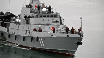 večnamenska slovenska voja&scaron;ka ladja Triglav 11 v koprskem pristani&scaron;ču, mornarica SV- Koper - večnamenska ladja Triglav, ki so jo v ruski ladjedelnici Almaz naredili kot poplačilo klirin&scaron;kega dolga do Slovenije, Slovenska vojska (SV) - ///FOTO: Luka Cjuha