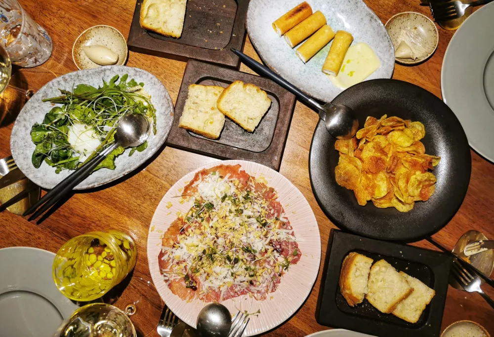 Predjedi, Theatrium by Filho