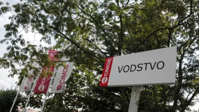 - 03.09.2014 - upravna stavba CIMOS d.d. Avtomobilska industrija Koper - proizvodnja delov in opreme za motorna vozila, vodstvo - uprava //FOTO: Luka Cjuha