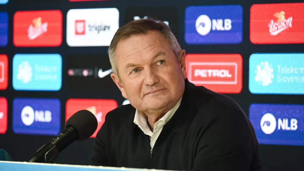 Matjaž Kek08.11. 2024 Novinarska konferenca selektorja slovenske nogometne reprezentance Matjaža Keka pred zadnjima tekmama v ligi narodov proti Norve&scaron;ki in Avstriji.FOTO: Nik Erik Neubauer