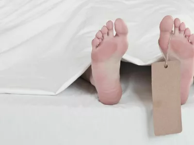 truplo v mrtva&scaron;nici