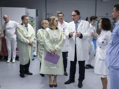 Valentina Prevolnik Rupel, Marko Jug- 12.03.2025 - ministrica za zdravje Valentina Prevolnik Rupel si je na delovnem obisku v Univerzitetnem kliničnem centru (UKC) ogledala tekoče investicije//FOTO: Jaka Gasar