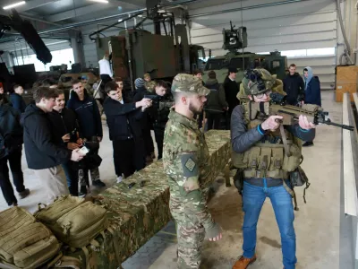 14.03.2025 -voja&scaron;ki obvezniki, informativni dan, kasarna Edvard PeperkoFoto: Tomaž Skale