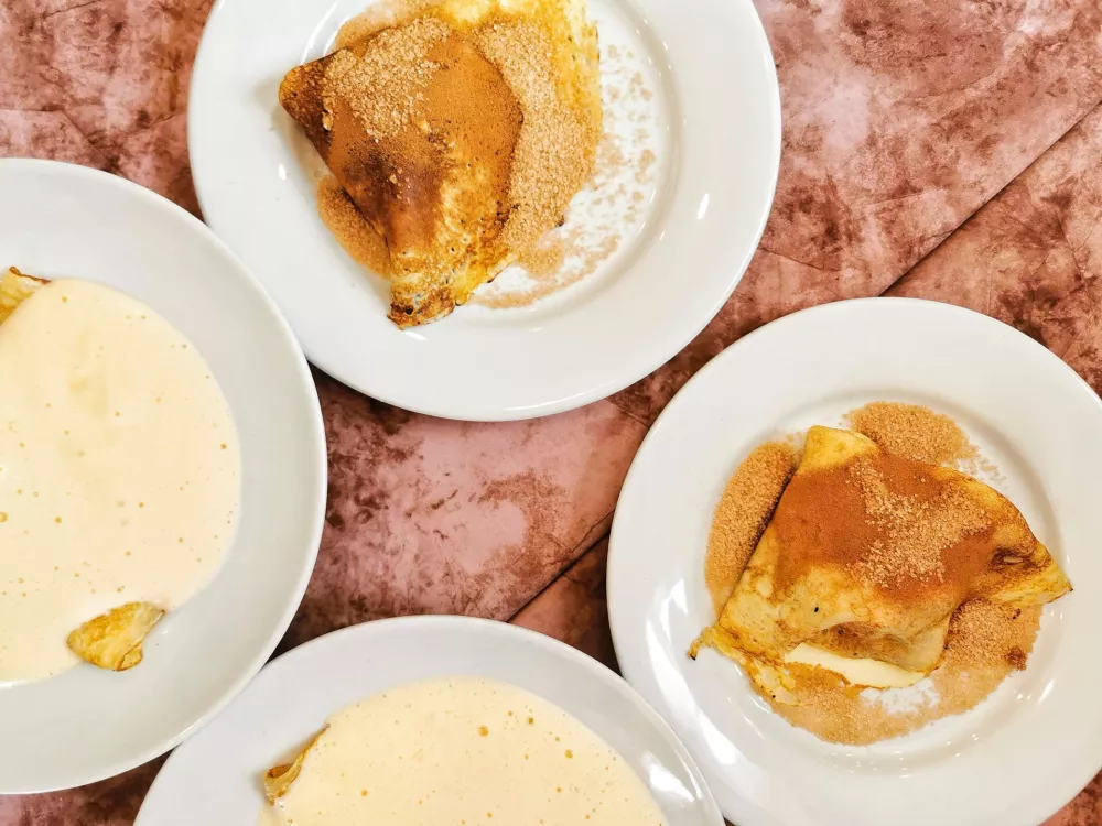 Znamenite palačinke, polovične porcije / Foto: Miha First