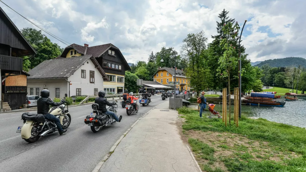 Motoristi bodo v prihodnjih mesecih znova zavzeli ceste. / Foto: Istock