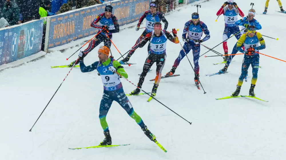 Pokljuka, Rudno polje.Svetovni pokal v biatlonu na Pokljuki - skupinski start za moske.Slovenski biatlonec Jakov Fak je osvojil 19. mesto.