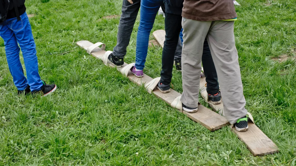  - ilustrativna fotografija otroci,team building- 17. Taborniki fetival 2013 v organizaciji Mestne zveze tabornikov v parku Tivoli, pripravljena v počastitev dneva zemlje in dneva tabornikov -    //FOTO: Toma Zajelnik