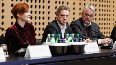 Brdo pri Kranju, Kongresni center Brdo.Koalicijski vrh.Ministrica za kulturo Asta Vrecko, predsednik vlade Robert Golob in minister za gospodarstvo, turizem in sport Matjaz Han.