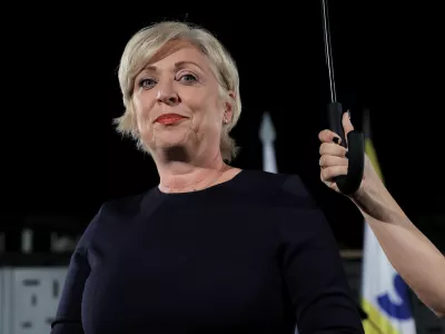 Ljubljana, sedez SDS.Evropske volitve 2024 in posvetovalni referendumi.Volilni stab SDS v pricakovanju rezultatov.Kandidatka SDS na evropskih volitvah Romana Tomc.