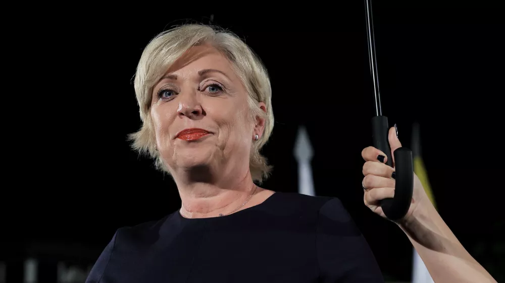 Ljubljana, sedez SDS.Evropske volitve 2024 in posvetovalni referendumi.Volilni stab SDS v pricakovanju rezultatov.Kandidatka SDS na evropskih volitvah Romana Tomc.