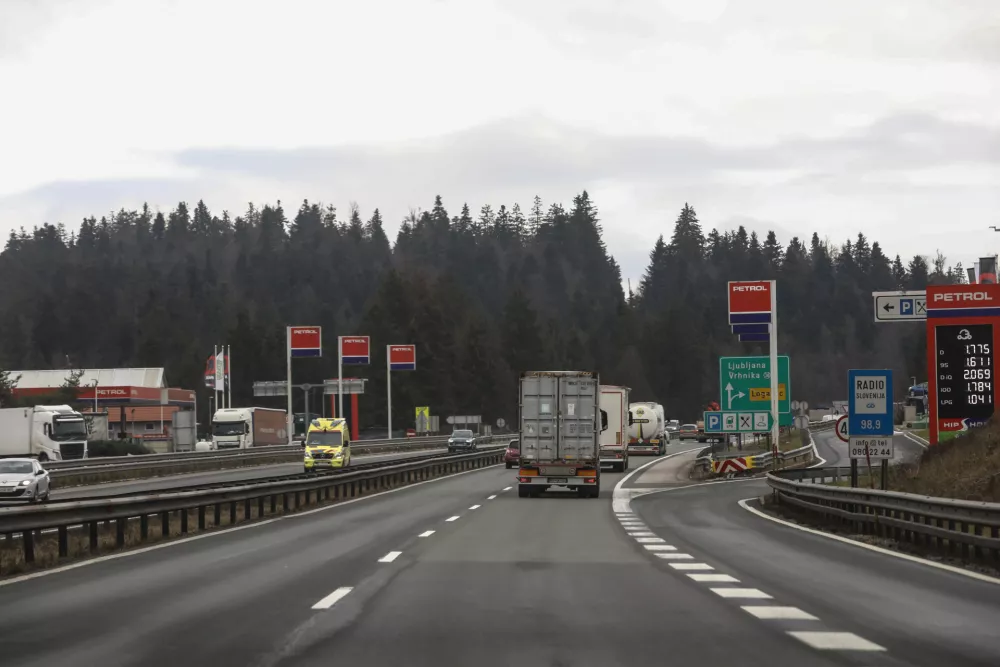 - primorska avtocesta - avtocestni odsek Vrhnika &ndash; Postojna&nbsp;- 07.12.2022 - 50. obletnica prvega avtocestnega odseka Vrhnika&ndash;Postojna v Sloveniji in tudi v takratni Jugoslaviji - gradnja se je začela 22. maja 19, uradno odprtje je bilo 29.decembra 1972&nbsp;//FOTO: Luka Cjuha