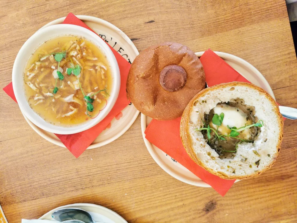 Goveja in gobova juha, Gostilna Pr' Lectar