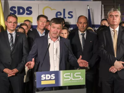 volilni &scaron;tab SDS-SLS: predsednik SLS Marjan Podobnik, novi evropski poslanec Franc Bogovič, predsednik SDS Janez Jan&scaron;a in novi evropski poslanec Milan Zver  - 26.05.2019 - Evropske volitve 2019 - Volitve poslancev v Evropski parlament -   //FOTO: Jaka Gasar