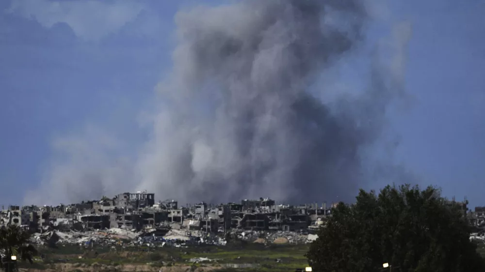 Smoke rises following an Israeli bombardment in the Gaza Strip, as seen from southern Israel, Wednesday, March 19, 2025. (AP Photo/Ariel Schalit)