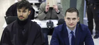 Blaž Kadivec (desno) naj bi šel kupit lopati in kramp, nato pa še varikino in cevosan. Foto: Jaka Gasar