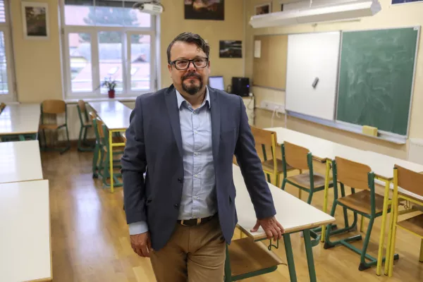 Primož Jurman, ravnatelj O&Scaron; Preska:&nbsp;&raquo;Najbrž za prav vse učence 9. razreda, ki bodo opravičeno odsotni in bi preizkuse radi pisali, sistem ni najbolj pravičen.&laquo; Foto:&nbsp;Jaka Gasar