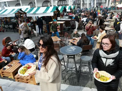 21.03.2025- Odprtje nove sezone kulinarične tržnice Odprta kuhna na Pogačarjevem trguFoto: Tomaž Skale