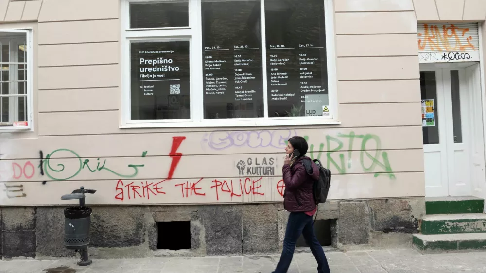 program Festivala bralne kulture Prepi&scaron;na Literatura- 21.10.2022 - LUD Literatura, literarno-umetni&scaron;ko dru&scaron;tvo, Trubarjeva 51, //FOTO: Tomaž Skale