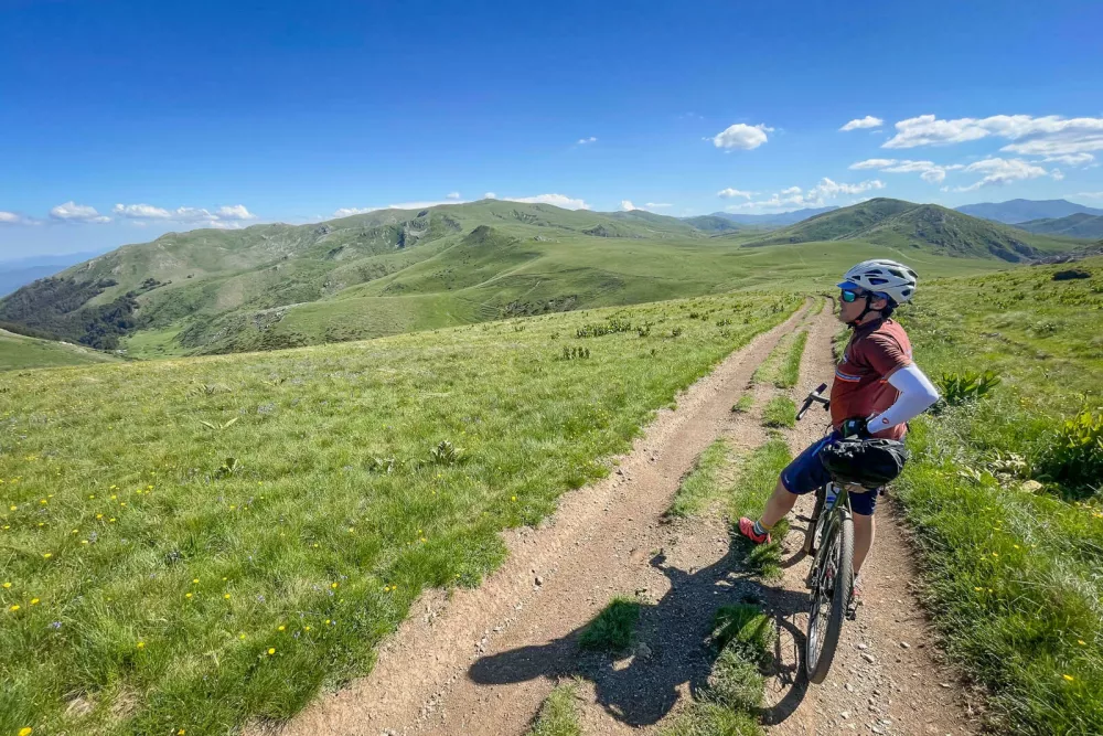 Zelena notranjost Severne Makedonije. f Trans Dinarica