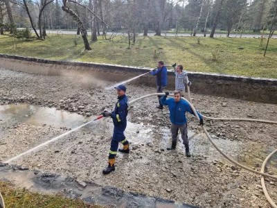 &Scaron;obec či&scaron;čenje bajerja