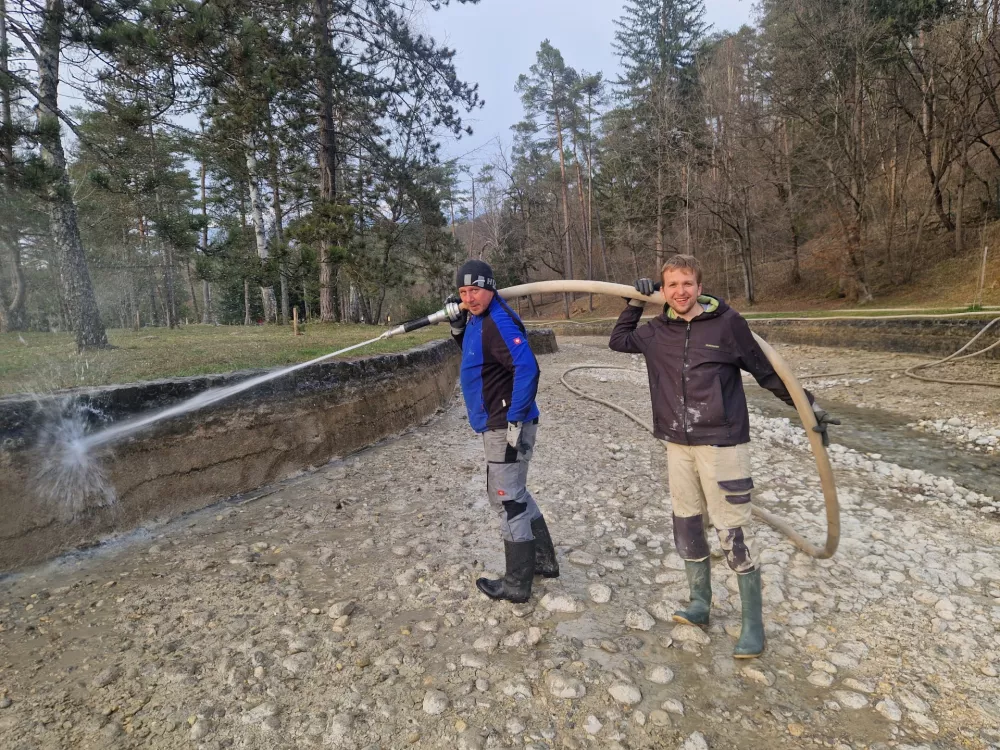 &Scaron;obec či&scaron;čenje bajerja