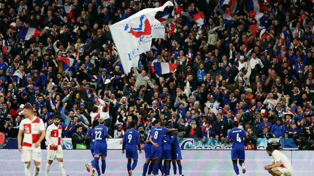 Soccer Football - Nations League - Quarter Final - Second Leg - France v Croatia - Stade de France, Saint-Denis, France - March 23, 2025 France's Ousmane Dembele celebrates scoring their second goal with teammates REUTERS/Sarah Meyssonnier