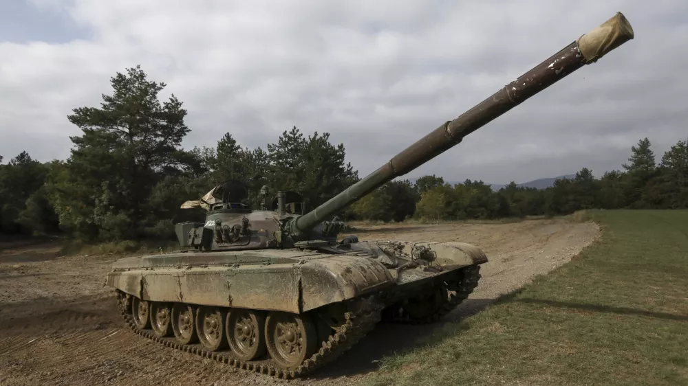 - Tank M-84 - bojno gosenično vozilo - 12.10.2023 - Slovenska vojska (SV) - oklepniki &ndash; bojna vozila - oborožitev //FOTO: Luka Cjuha