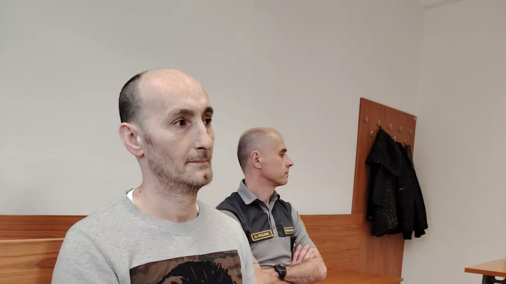 Toni Mitevski je kriv, a ne poskusa uboja, pač pa naklepne povzročitve hude telesne po&scaron;kodbe. Foto: Dnevnik