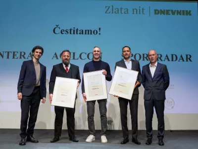 Prvi trije nagrajenci Zlate niti- Luka Mesec, minister za delo, družino, socialne zadeve in enake možnosti,- Peter Ladič, Intera d.o.o.- Marko Perme AGILCON d.o.o.,- Luka Furlan,Sportradar d.o.o.- Bojan Petan, predsednik uprave Dnevnik d.d.,,- 29.03.2024. Zlata Nit, zaključek medisko raziskovalnega projekta časopisne družbe Dnevnik d.d. s podelitvijo nagrad najbolj&scaron;im zaposlovalcem v Sloveniji.//FOTO: Bojan Velikonja