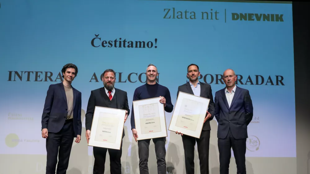 Prvi trije nagrajenci Zlate niti- Luka Mesec, minister za delo, družino, socialne zadeve in enake možnosti,- Peter Ladič, Intera d.o.o.- Marko Perme AGILCON d.o.o.,- Luka Furlan,Sportradar d.o.o.- Bojan Petan, predsednik uprave Dnevnik d.d.,,- 29.03.2024. Zlata Nit, zaključek medisko raziskovalnega projekta časopisne družbe Dnevnik d.d. s podelitvijo nagrad najbolj&scaron;im zaposlovalcem v Sloveniji.//FOTO: Bojan Velikonja