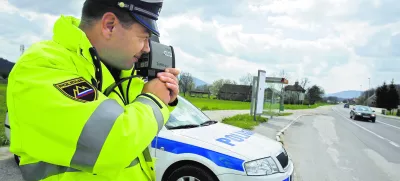 Policijska kontrola, Log pri brezovici, meritev hitrosti, radar.Foto Luka CjuhaZA OBJAVO V ČASOPISU DNEVNIK / Foto: Luka Cjuha
