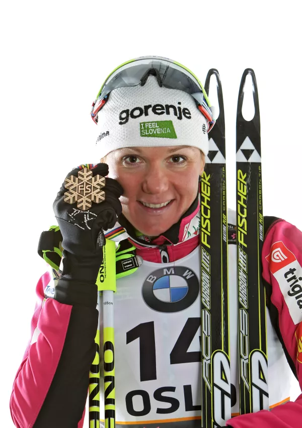 Na svetovnem prvenstvu leta 2011 v Oslu je Petra Majdič za slovo od kariere osvojila &scaron;e bronasto medaljo. / Foto: Pool via getty Images