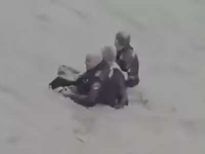 Re&scaron;evalna akcija v deroči reki. Vir: YT, zajem zaslona