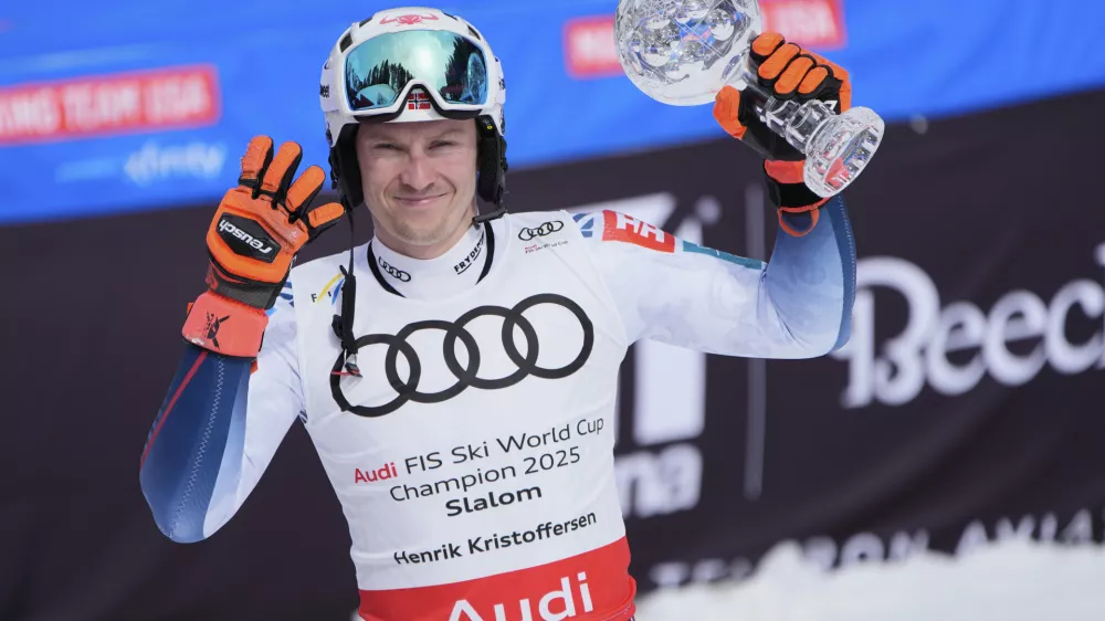 Norway's Henrik Kristoffersen poses after winning the World Cup slalom season title at the World Cup Finals, Thursday, March 27, 2025, in Sun Valley, Idaho. (AP Photo/John Locher)