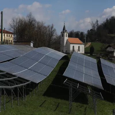 soncna elektrarna Svibno. foto luka cjuha