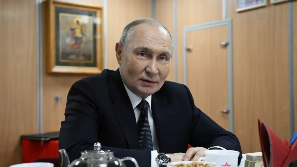 Russian President Vladimir Putin visits a nuclear-powered submarine Arkhangelsk, in Murmansk, Russia March 27, 2025. Sputnik/Kirill Zykov/Pool via REUTERS ATTENTION EDITORS - THIS IMAGE WAS PROVIDED BY A THIRD PARTY.