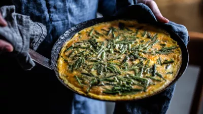  &Scaron;parglji, so kot divje rastline izredno cenjene v istrski kulinariki. F Arhiv HTS 