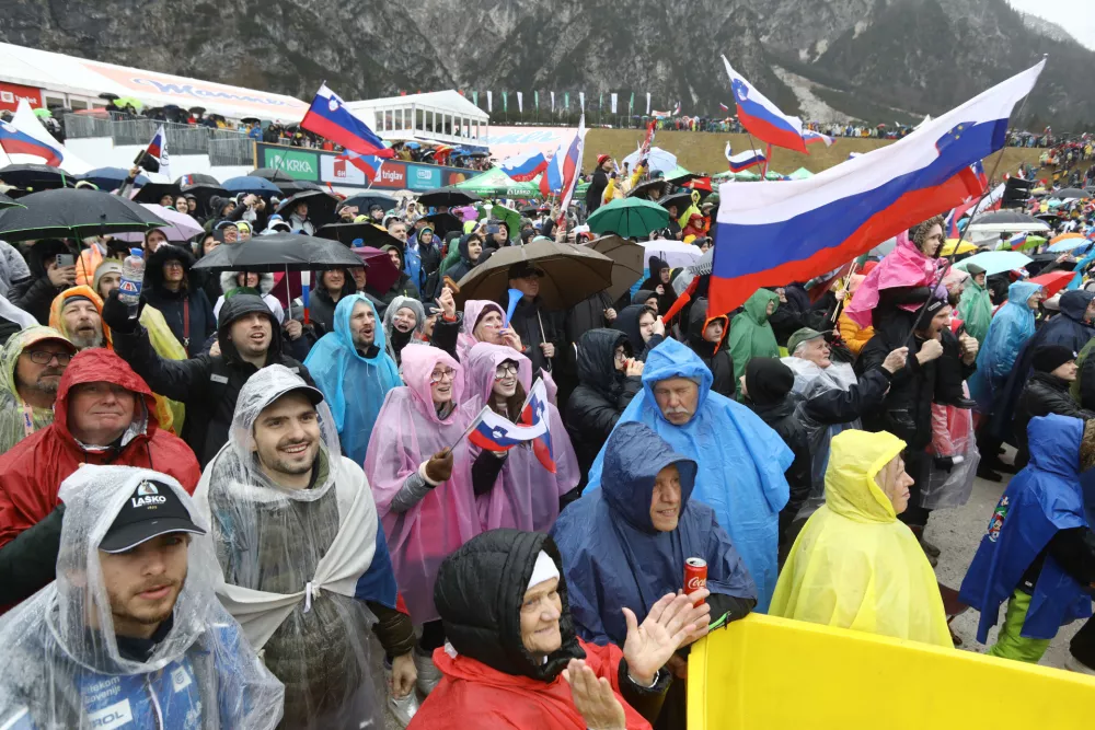 29.03.2025 - finale svetovnega pokala v smučarskih skokih, mo&scaron;ki, ekipna tekma; PLANICA 2025 - Foto: Luka Cjuha