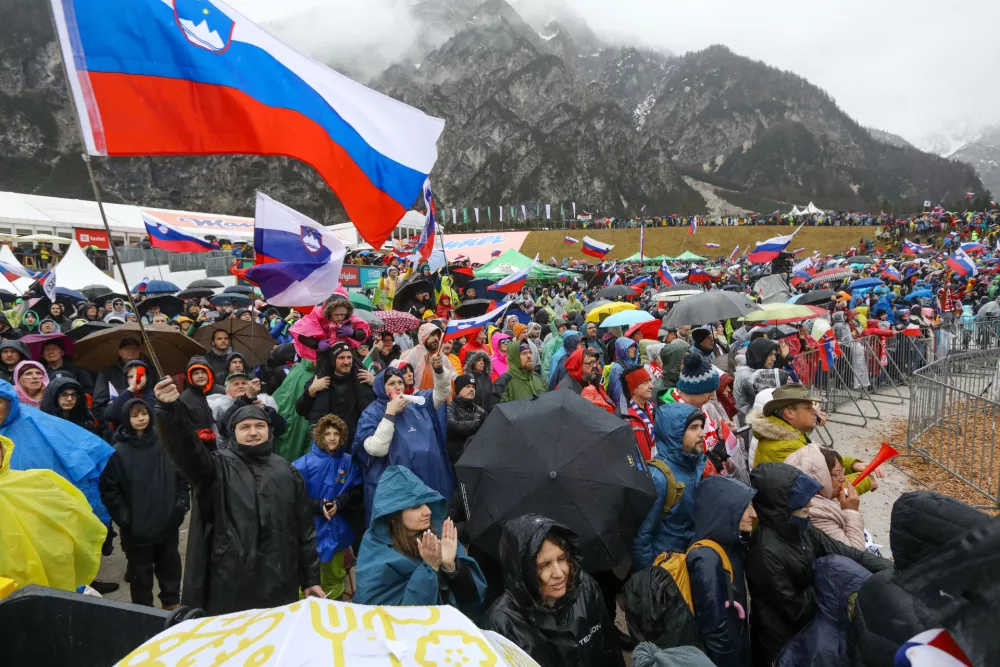 29.03.2025 - finale svetovnega pokala v smučarskih skokih, mo&scaron;ki, ekipna tekma; PLANICA 2025 - Foto: Luka Cjuha