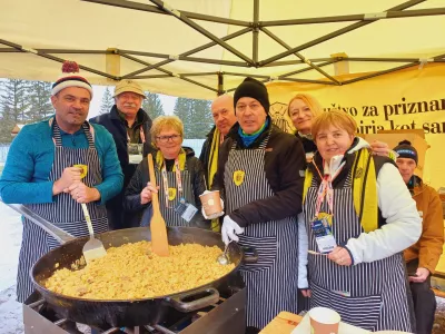 Planica 25 vzdu&scaron;je