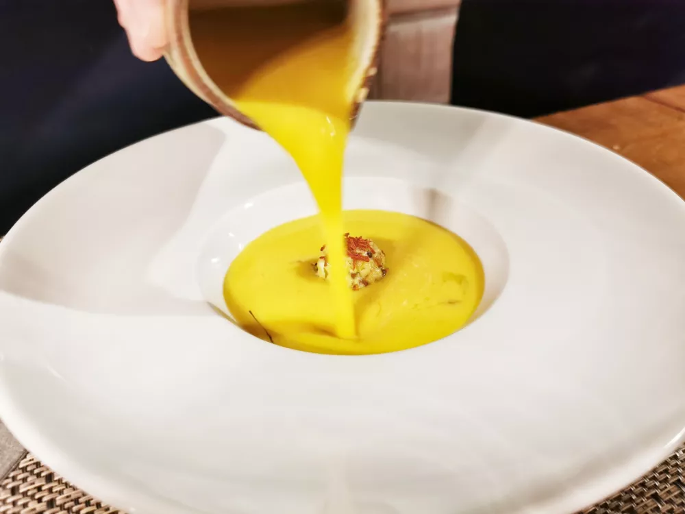 Koruzna juha s kroglico brancina, Restavracija Kabaj