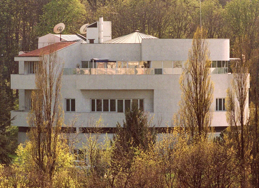 The villa 'Mir', or Peace, the residence of former Yugoslav President Slobodan Milosevic is shown in the Dedinje residential area of Belgrade, Monday April 2, 2001. Milosevic was arrested at the villa early Sunday, ending a 26-hour standoff between his bodyguards and Serbian special police units. (AP Photo/Igor Jovanov)