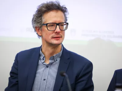 Ljubljana, Cankarjev dom.Okrogla miza z naslovom Pokojninski sistem vceraj, danes, jutri, ki ga je pripravil Festival za tretje zivljenjsko obdobje.Drzavni sekretar na ministrstvu za delo, druzino, socialne zadeve in enake moznosti Igor Feketija.